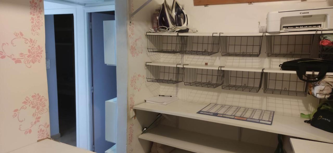 Logement Entier A 15 Mn D'Avignon, 10Mn D'Orange Deux Chambres Roquemaure  Exterior photo