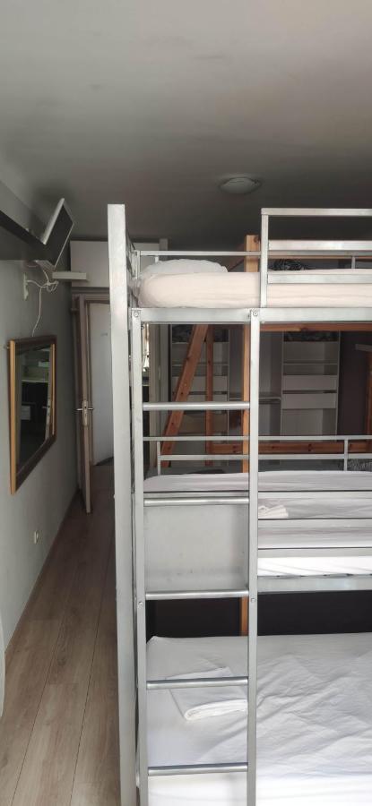 Logement Entier A 15 Mn D'Avignon, 10Mn D'Orange Deux Chambres Roquemaure  Exterior photo